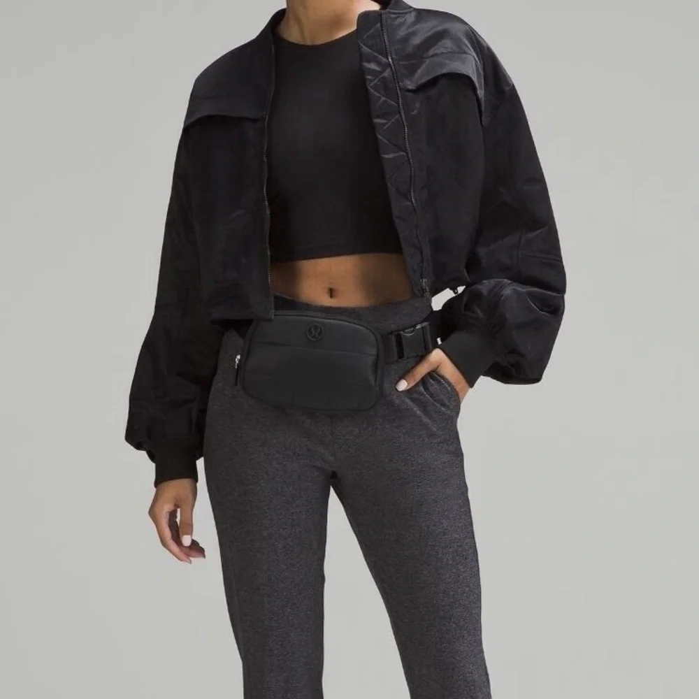 Men Women Lululemon Everywhere Belt Bag 1L Black Wunder Puff - Picture 6 of 10